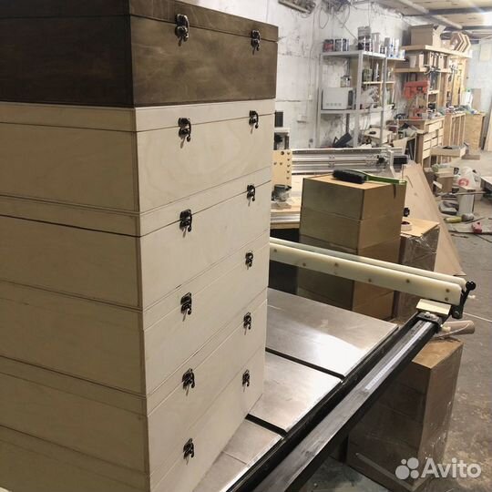 Подарочные коробки, боксы из дерева