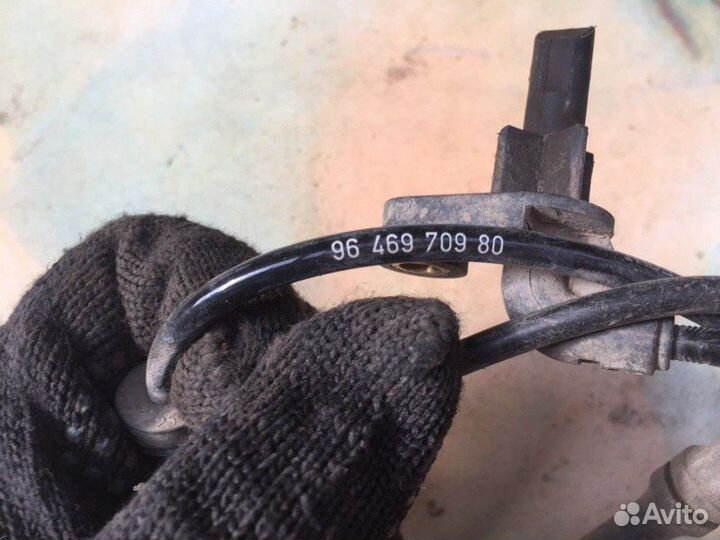 Датчик abs задний левый Citroen Xsara Picasso 1.6