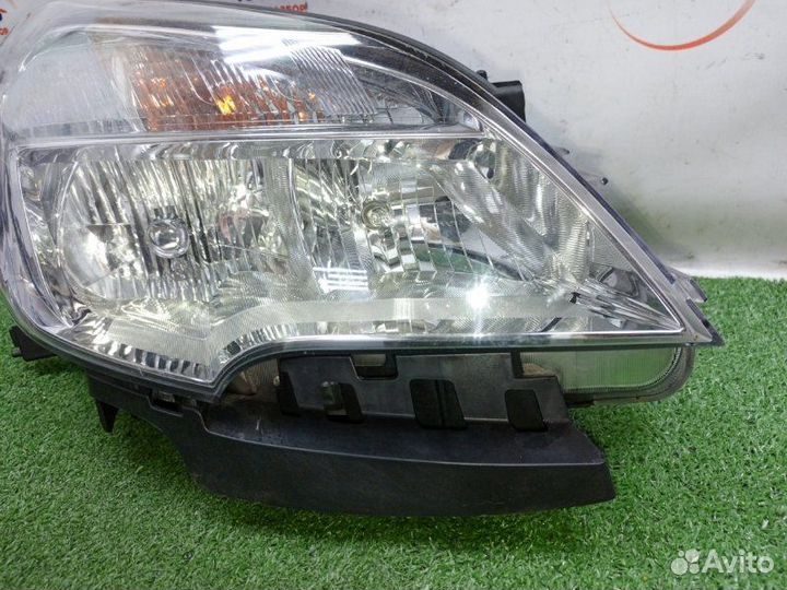 Фара галогеновая передняя правая Opel Mokka SUV