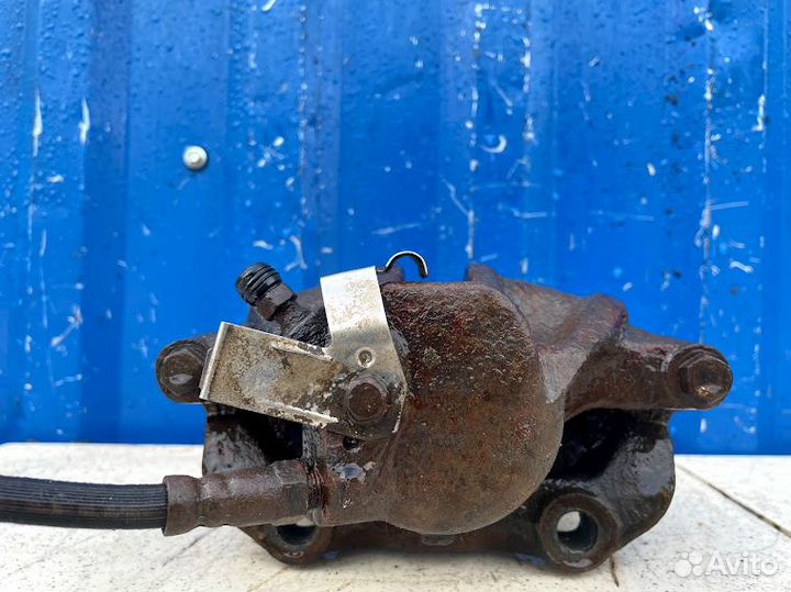 Суппорт передний левый Chery Fora A21 1 1.6