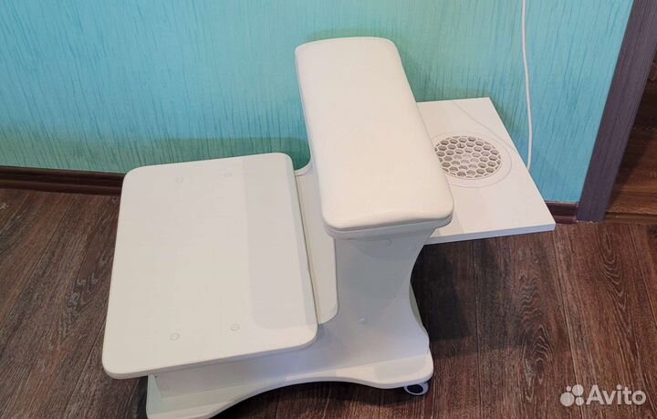 Вытяжка для педикюра