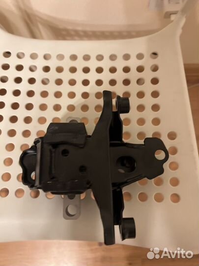 Опоро двигателя polo