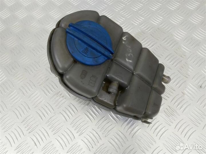 Бачок расширительный Audi A6 C7 4G0121403G