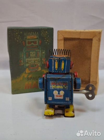 Старинная заводная игрушка