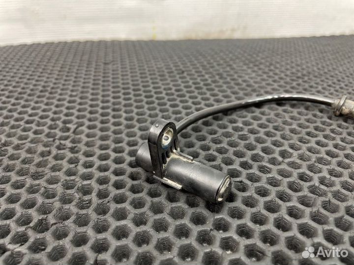 Датчик abs задний левый Mercedes-Benz S-Class W220