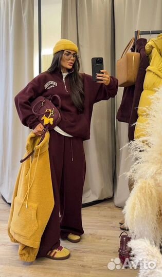 Спортивный костюм женский