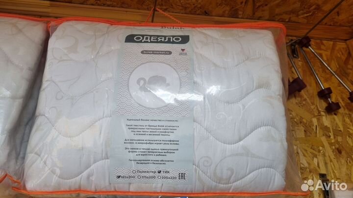 Одеяло Лебяжий пух 145х200, 300 гр/м2, тик