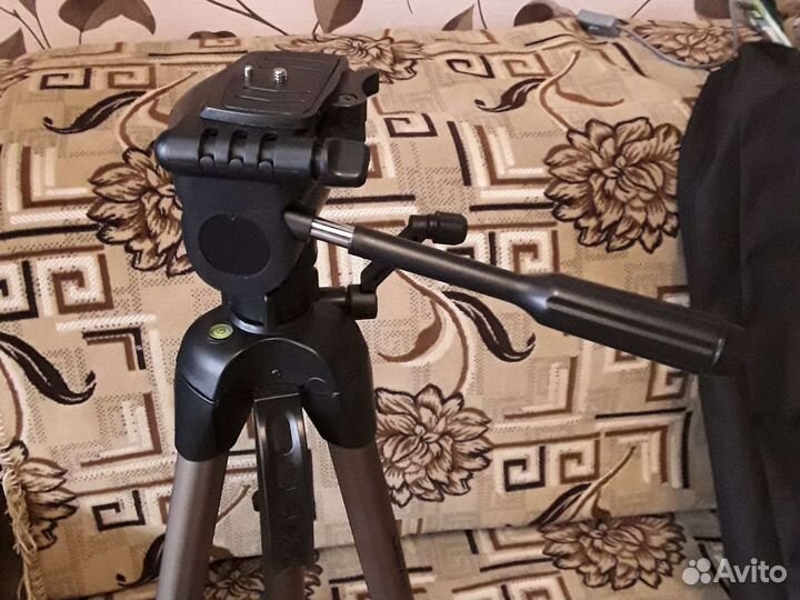 Штатив для фото видео