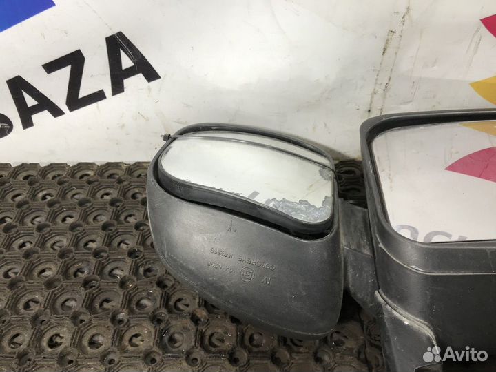 Зеркало заднего вида боковое правое