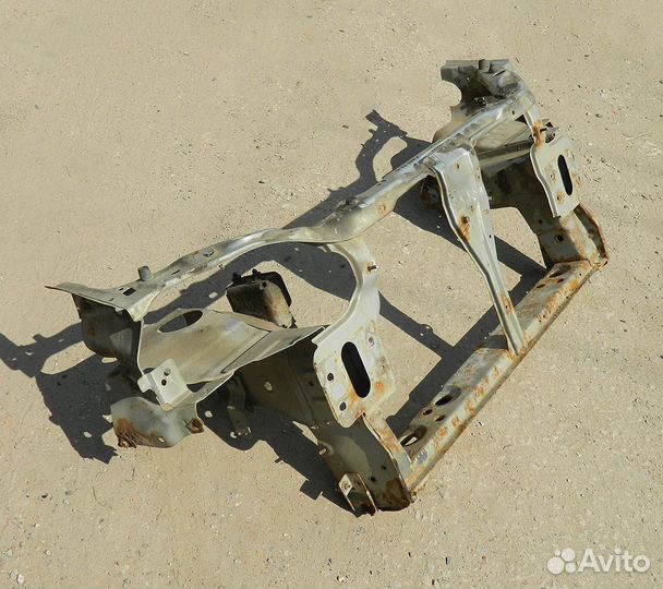 Телевизор (суппорт радиатора) Lanos / Sens