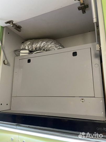 Кухонный гарнитур угловой