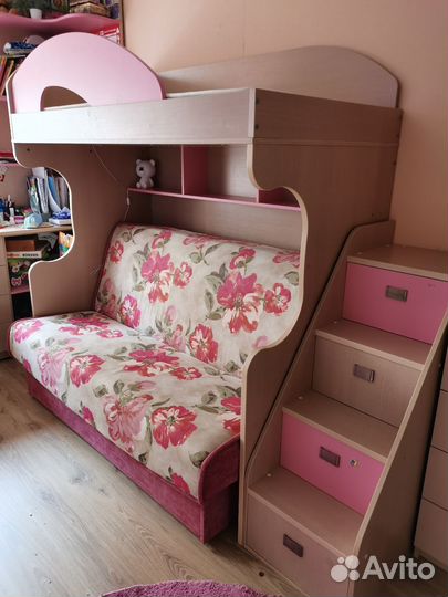 Двухъярусная кровать бу с матрасами