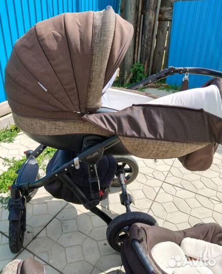 Продам коляску 3 в 1
