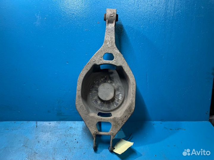 Рычаг поперечный нижний задний Infiniti G