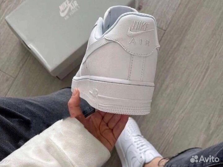 Женские кроссовки nike air force