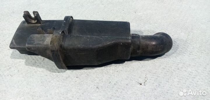 Резонатор воздушного фильтра Mercedes-Benz M-Class