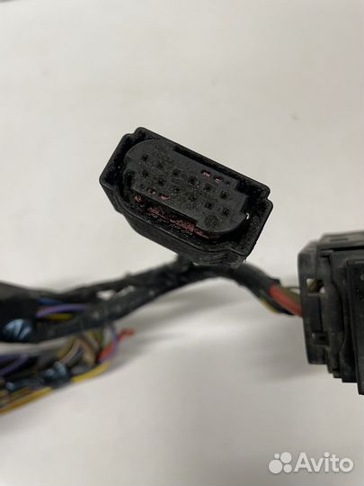 Разъем эбу Активной рулевой рейки бмв Х5 Е70