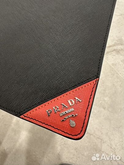 Клатч Prada Saffiano