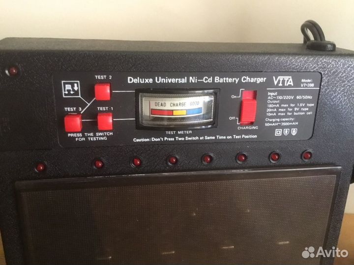 Зарядное устройство батареек Супер Люкс Universal