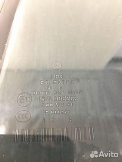 Форточка двери задняя левая Mercedes Benz E300