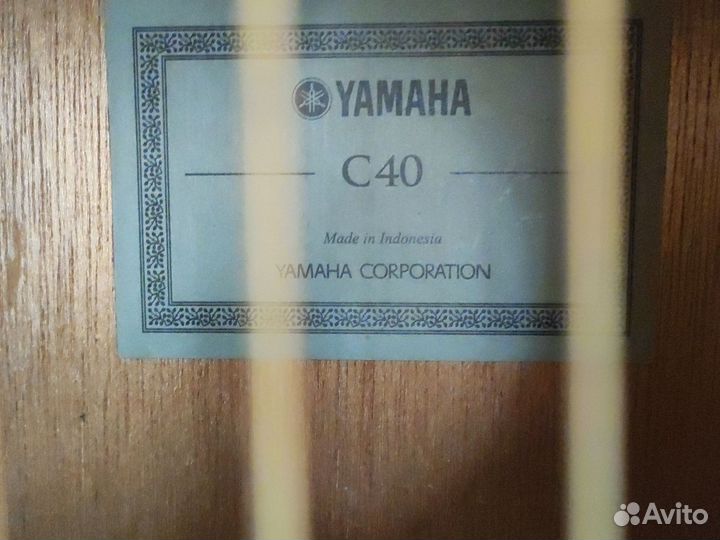 Акустическая гитара yamaha c40