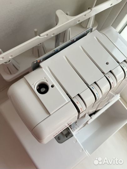 Оверлок janome 714