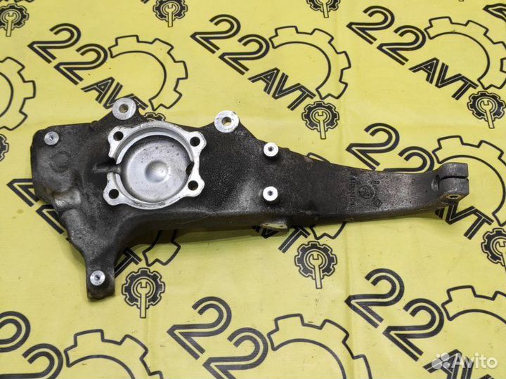 Цапфа (поворотный кулак) передняя правая Bmw