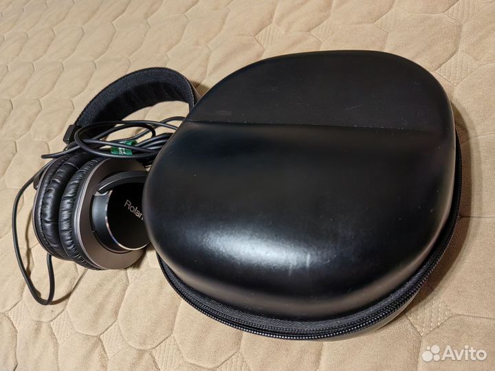 Мониторные премиум наушники Roland RH300