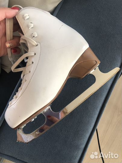 Фигурные коньки risport 215