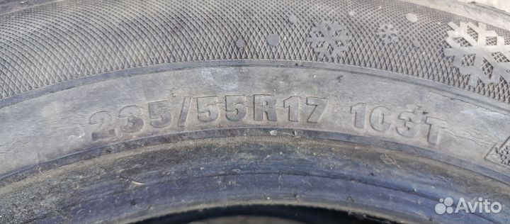 Kumho I'Zen Wis KW19 235/55 R17 103T