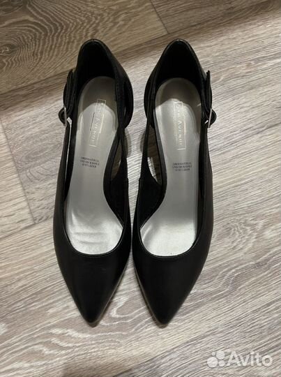 Туфли лодочки черные 36