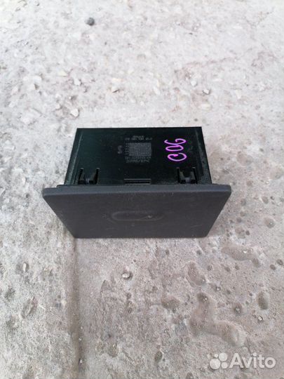 Пепельница Saab 900