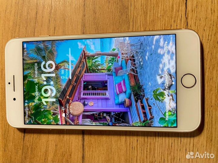 iPhone 8 Plus, 64 ГБ