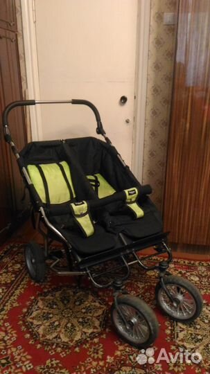 Коляска для двойни