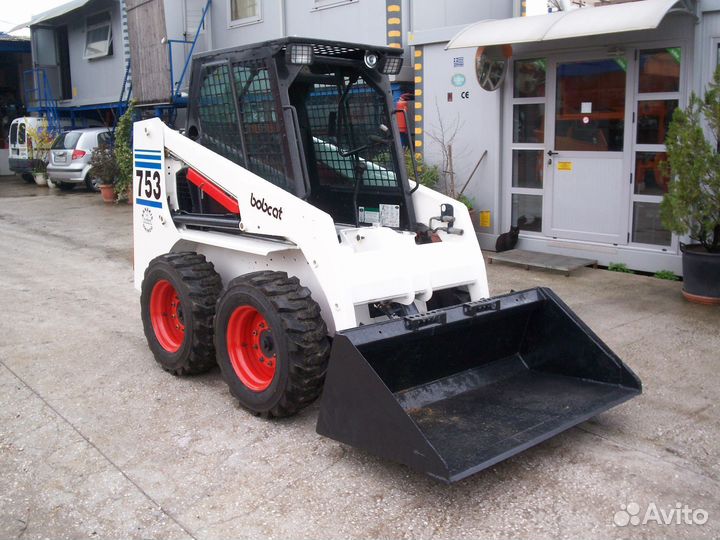 Закаленное лобовое стекло Bobcat 751/753