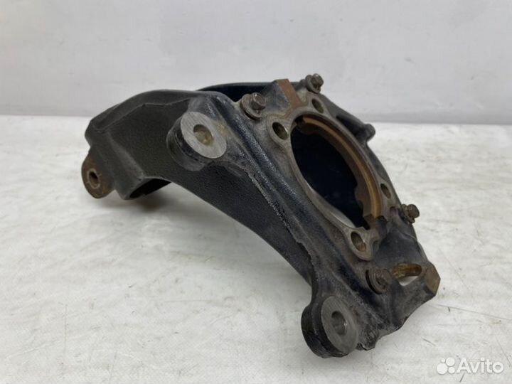 Кулак поворотный передний левый Mini Countryman