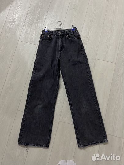 Джинсы широкие