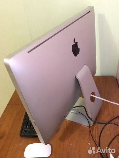 Apple iMac 21.5 (2011)