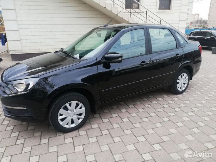 LADA Granta 1.6 МТ, 2023, 5 км