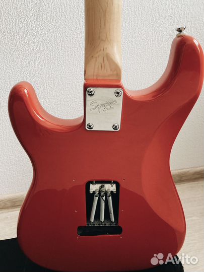Электрогитара Fender Squier Bullet Strat 2010