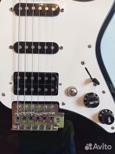 Электрогитара 