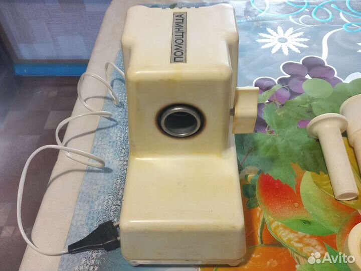 Мясорубка электрическая