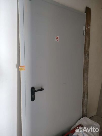 Дверь металлическая