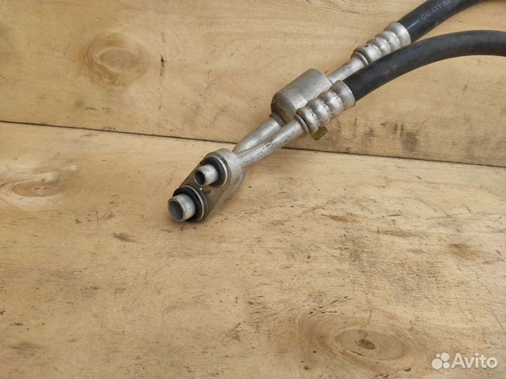 Трубка кондиционера A16XER на Opel Astra J