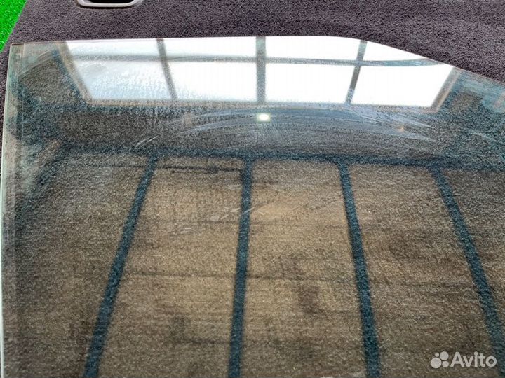 Стекло двери прав. перед. Land Rover Range Rover S