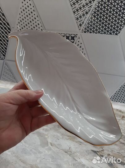 Тарелка,Лист