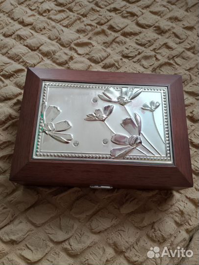 Шкатулка для украшений дерево