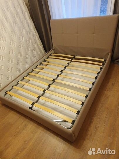 Кровать двухспальная 160 200