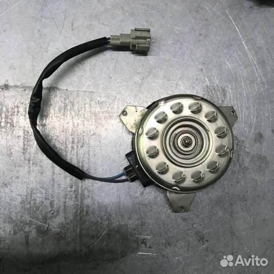 Мотор вентилятора охлаждения радиатора Subaru