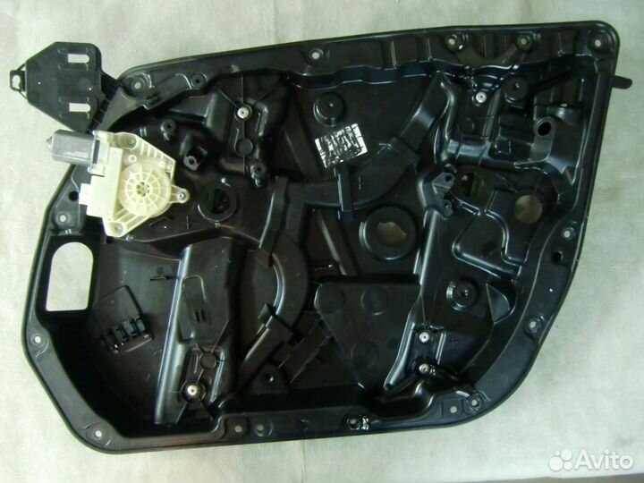 Стеклоподъемник Mercedes W205 правый передний